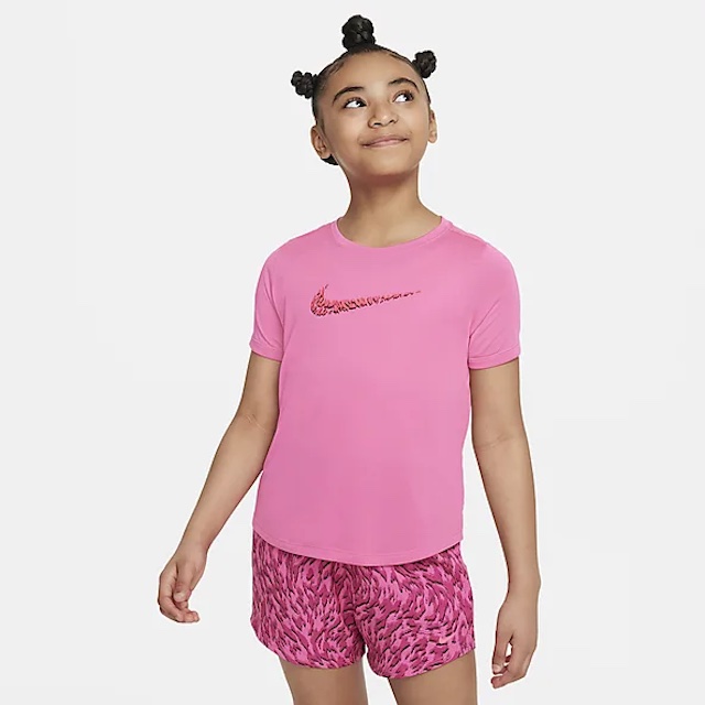 Nike clothes for girls