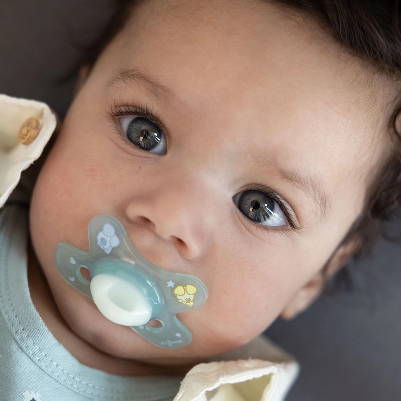 do pacifiers prevent sids?